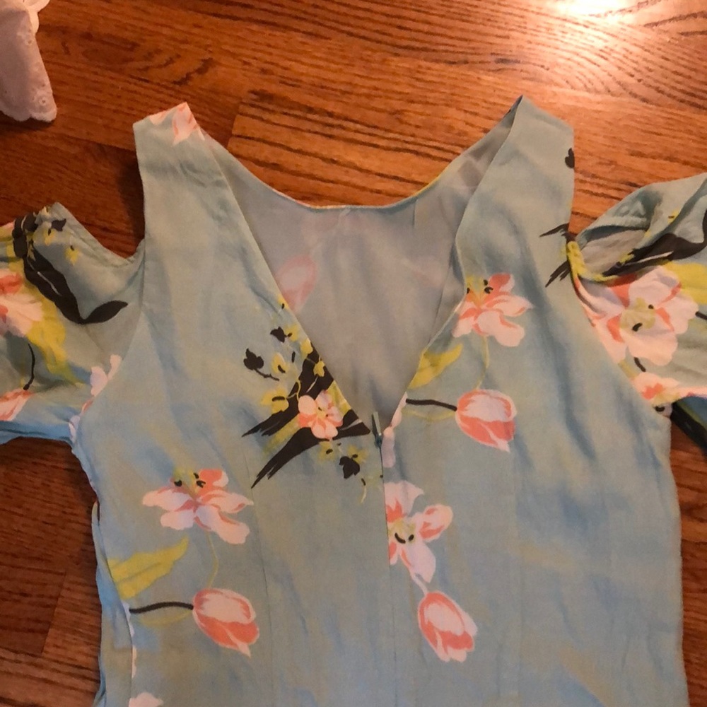 Dress - Picture 4 of 5